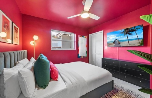Coral Ridge Isles House | The Jungle Summary: T