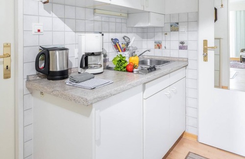 Norderney Apartment | The "Kaiserhof 05" vacation apartment is a 1-room apartment located on the first floor of the building.