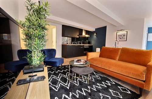 Saint-Laurent Apartment | The KAT104 - 1 bedroom