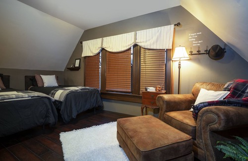 Watertown Bed & Breakfast | The Katherine Holle House
