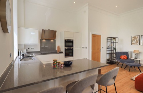 Newland Near Ulverston Cottage | THE KATHLEEN SUITE STONE CROSS MANSION, family friendly in Ulverston