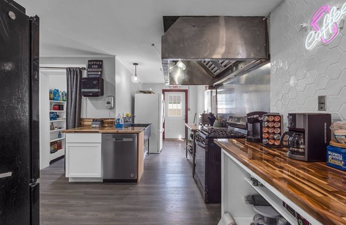 Ellicottville House | The Kelly House - 4 BR Historic Lodge - Downtown