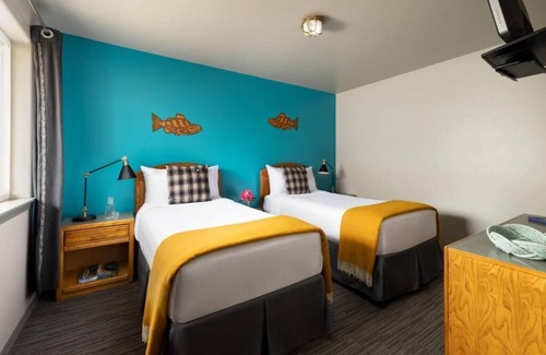 Ketchikan House | The Ketch Inn Twin Room with Oceanfront Balcony, Free Parking
