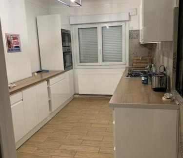 Saint-Etienne Apartment | The king - 4 chambres - 8 places