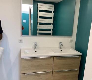 Saint-Etienne Apartment | The king - 4 chambres - 8 places