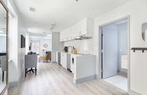 Old Town Alexandria Apartment | The King Street House by Kasa