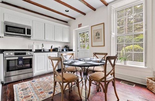 South of Broad House | The Kitchen House at 68 Broad | Historic CHS