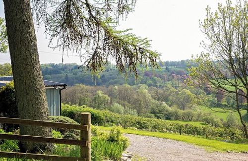 Blairgowrie Cottage | The Knowe - newly renovated, 2 bedroom, rural cottage sleeping up to 6