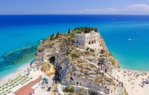 Tropea Apartment | The Lady C - High Apartments