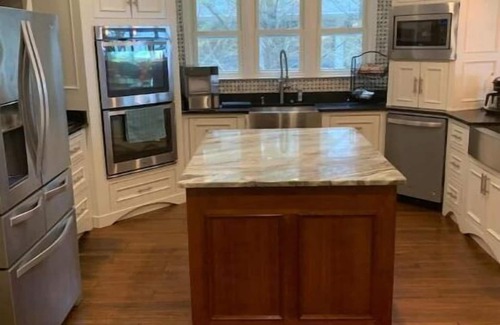 Guntersville House | The Lake and Movies- the amenities with a theater