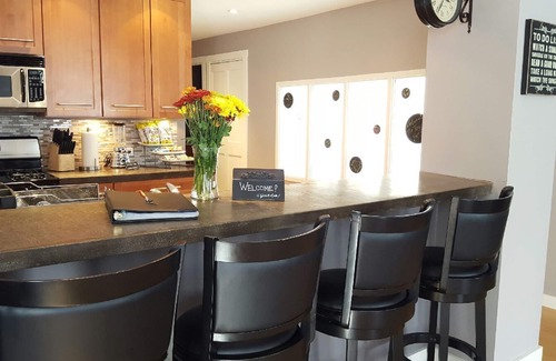 Shorewood-Tower Hills-Harbert Condo | The Lake's Warm! Book for August! Relax. Hot tub - Steam Shower - Fireplace.