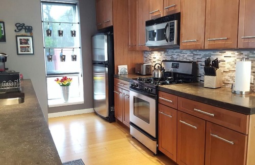 Shorewood-Tower Hills-Harbert Condo | The Lake's Warm! Book for August! Relax. Hot tub - Steam Shower - Fireplace.