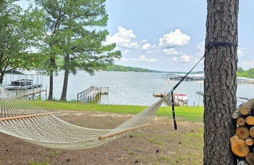 Benton House | The Lakehouse at Ky Lake, waterfront,private dock. gentle private yard.