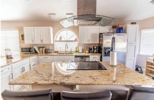 The Section Seven House | The Lakes/Downtown Summerlinnn