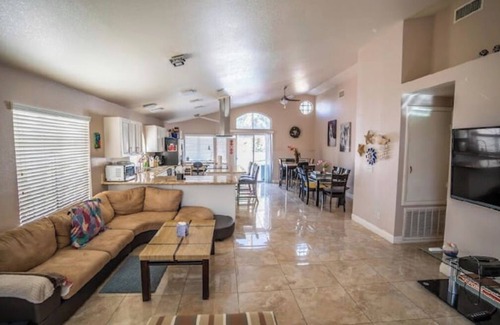 The Section Seven House | The Lakes/Downtown Summerlinnn