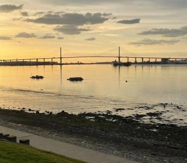Greenhithe Apartment | The Lakes Luxury 2 Bedroom Apartment Near Bluewater