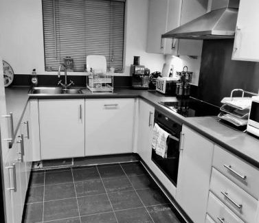 Greenhithe Apartment | The Lakes Luxury 2 Bedroom Apartment Near Bluewater