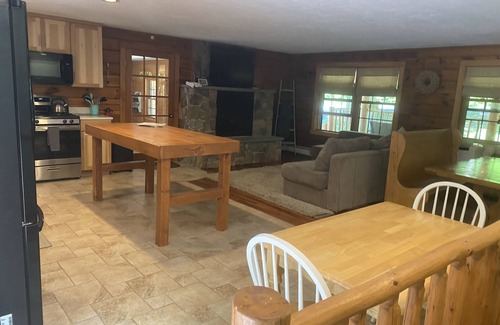 Gilford House | The Lakes Region Log Cabin