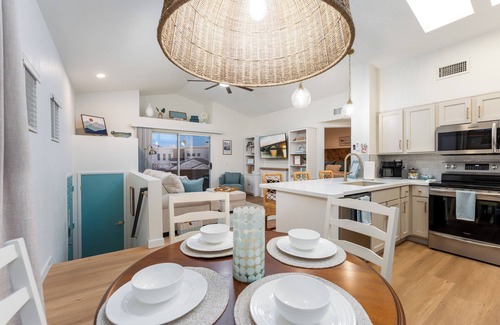 Lake Havasu City Condo | The Lakeshore Village Haven