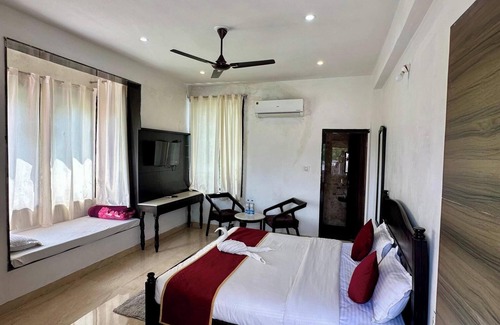 Chamboa Sarjela Hotel | The Lal Bagh Resort