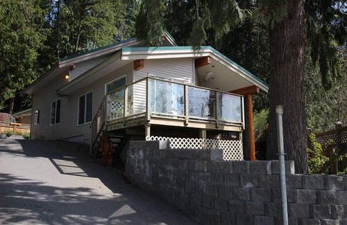 Blind Bay House | The Landing at Blind Bay Hideaway on the Shuswap