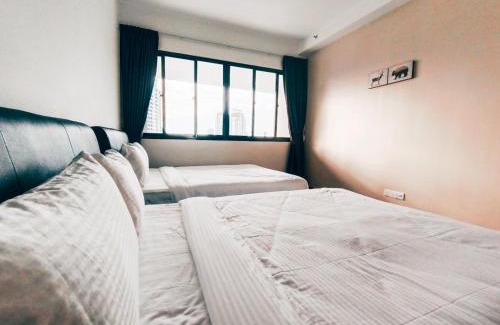 Seri Tanjung Pinang Apartment | The Landmark by Katana 3BR to 4BR Luxury Seaview Landmark Homestay at Gurney 15-16pax 无敌海景套房