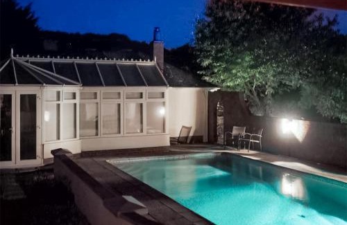 Liverton House | The Lantern Tree