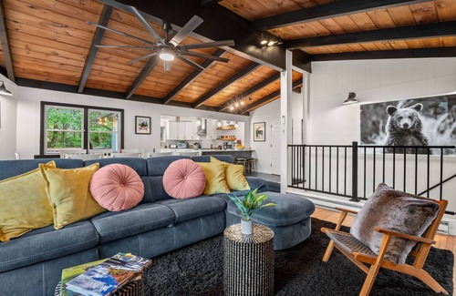 Albrightsville Ski Chalet | The Lazy Bear Cabin, Dome, Hot Tub, Sauna & More!