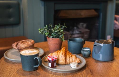 Eastington Bed & Breakfast | The Lazy Goose - Coffee House & Bedrooms