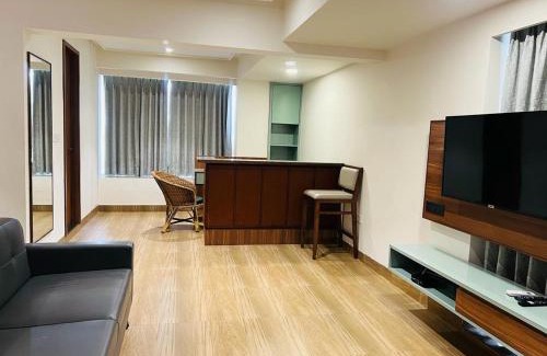 Gandhinagar Hotel | The Lemon Grass Hotel