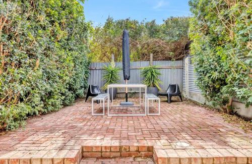 North Adelaide House | The Lemon Tree - Charming Cottage in North Adelaide