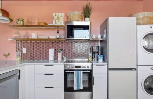 North Charleston Apartment | The Leo | In the Heart of Park Circle Main Strip