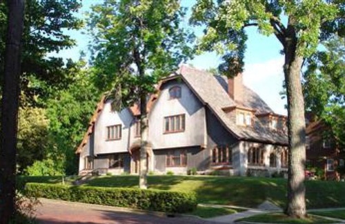Grand Rapids Bed & Breakfast | The Leonard at Logan