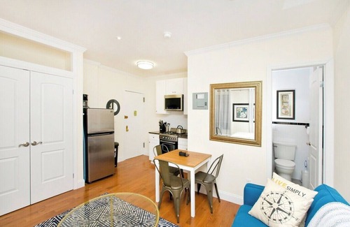 Midtown Apartment | The Lexy III Vibe 8617