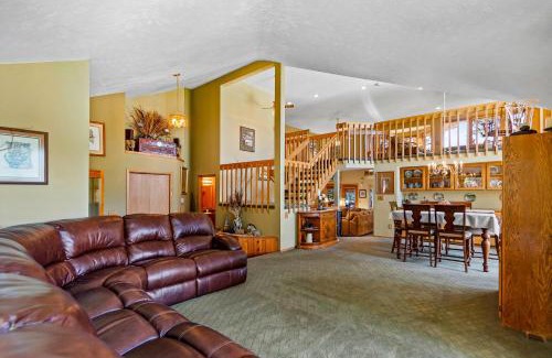 Liberty Lake House | The Liberty Lake Treehouse