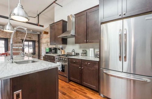 Center City East Apartment | The Liberty Suite Residence