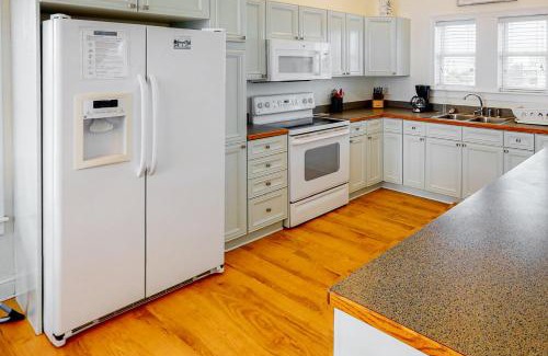 Farrow Shores House | The Lighthouse