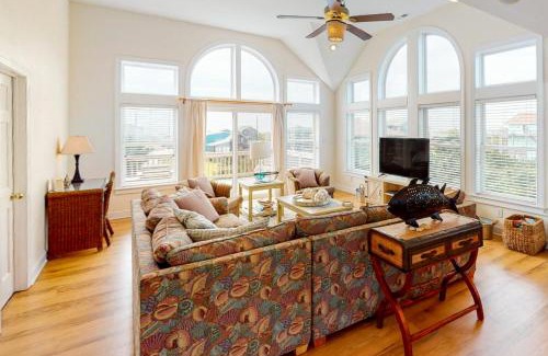 Farrow Shores House | The Lighthouse
