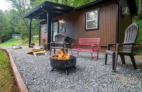 Robbinsville House | The Lil House