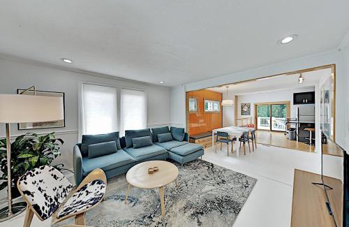 Brevard House | The Lime House