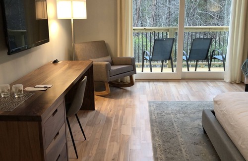 Dahlonega House | The Limelight Inn