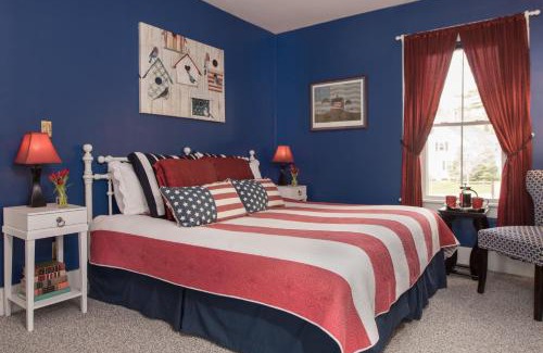 West Woodstock Hotel | The Lincoln Inn & Restaurant At The Covered Bridge