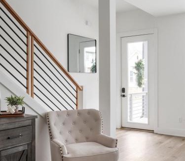 Fountain Square Villa | The Linden Home