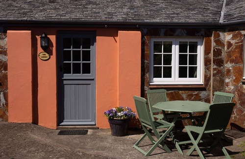 Hartland Cottage | The Linhay, shared hot tub and sauna