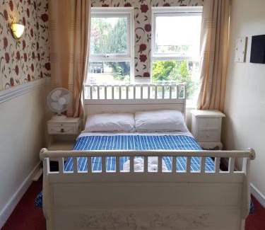 Banbury Hotel | The Lismore Hotel