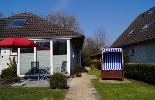 Neuharlingersiel Apartment | The "Little Crab 2"