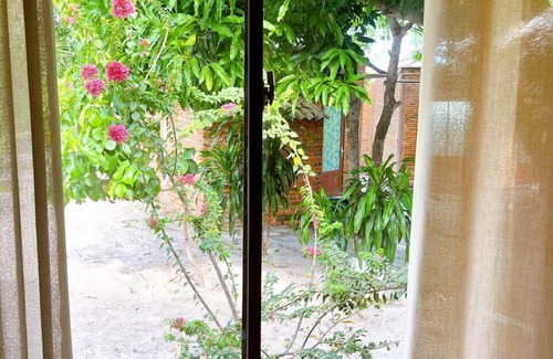 East Ham Tien Beach House | The little garden homestay
