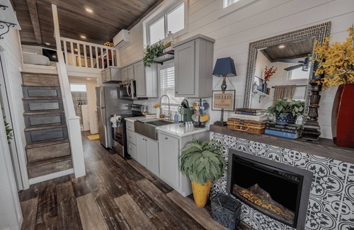 Fredericksburg Cottage | The Little Haus - 153