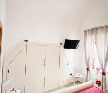 Oria Historic Centre Apartment | the little house