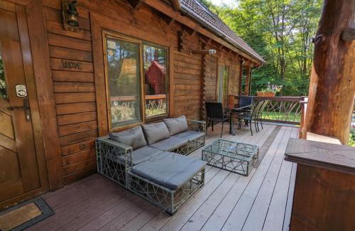Turnu Ruieni Cabin | The Little Mountain Cabin